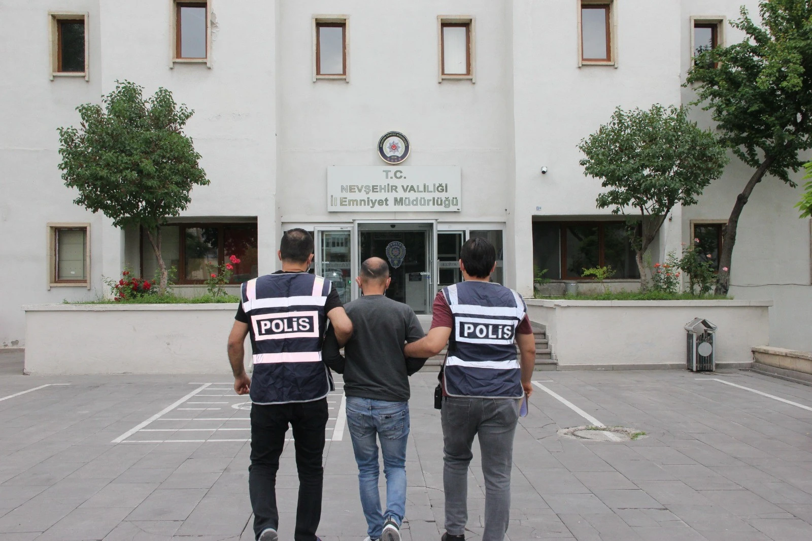 İçişleri Bakanlığı: 3 bin 320 şahıs yakalandı