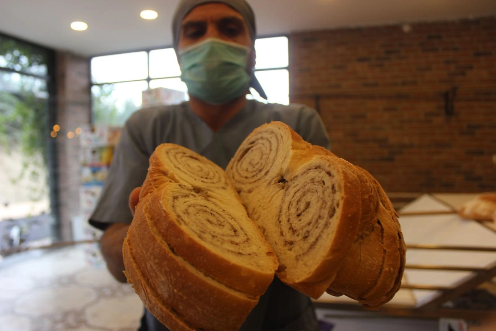 Cevizli ekmek üretti ünü ülke sınırlarını aştı