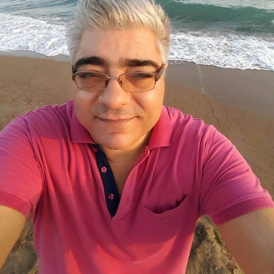 2 tonluk pres makinesinin altında kalan esnaf öldü