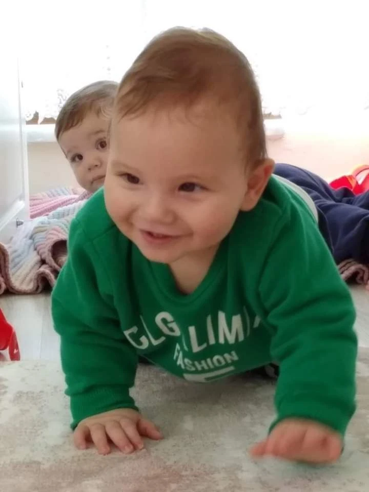 Balkondan düşen bebek 17 günlük yaşam savaşını kaybetti