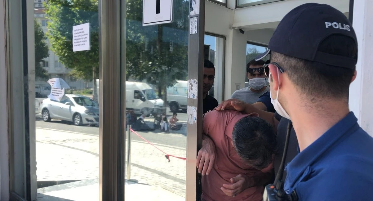 Hapisten çıktı! Sosyal yardımlaşma vakfını bastı