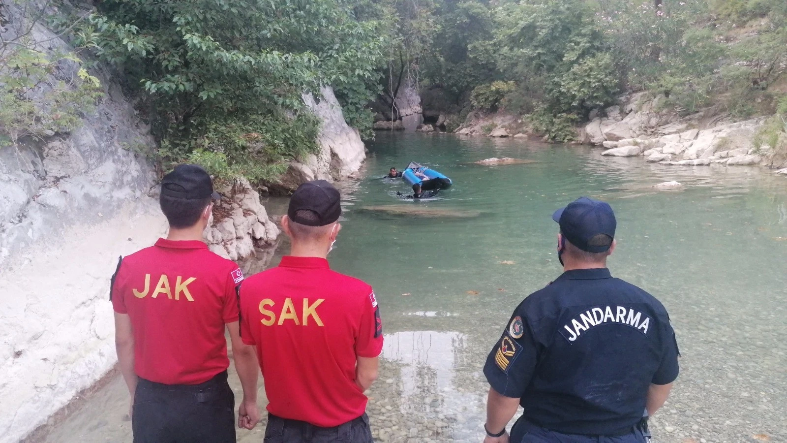 Yüzmek için kanyona giren genç hayatını kaybetti