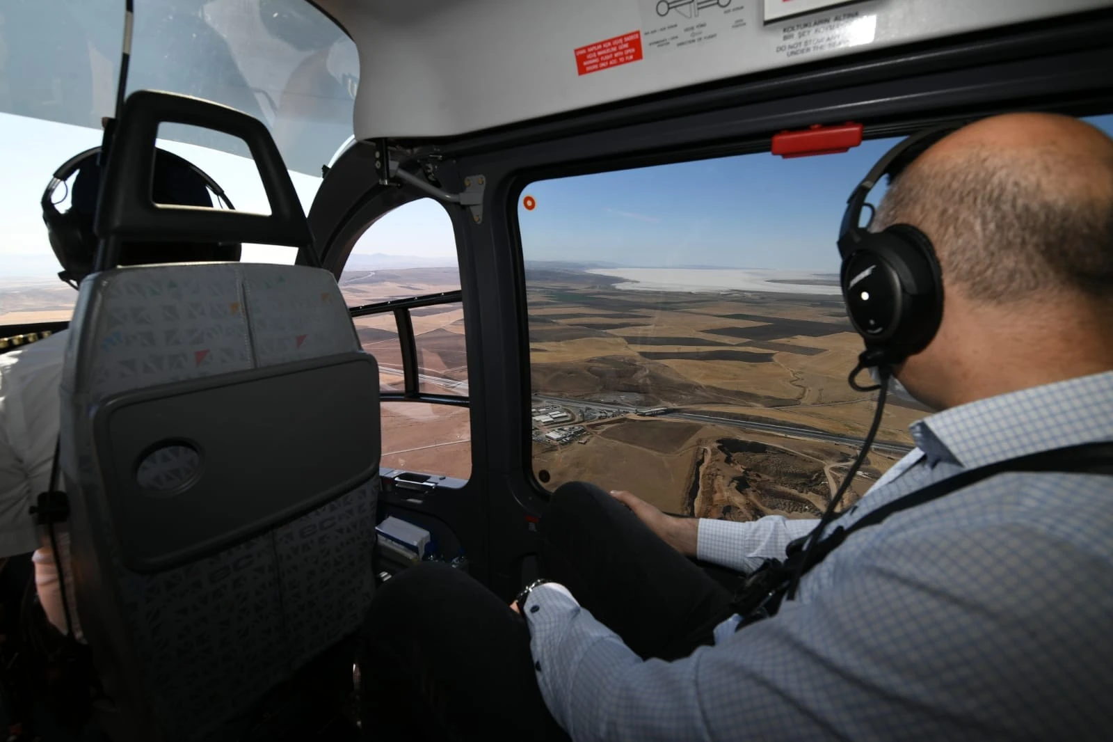 Bakan Karaismailoğlu Ankara-Niğde Otoyolu'nda incelemelerde bulundu