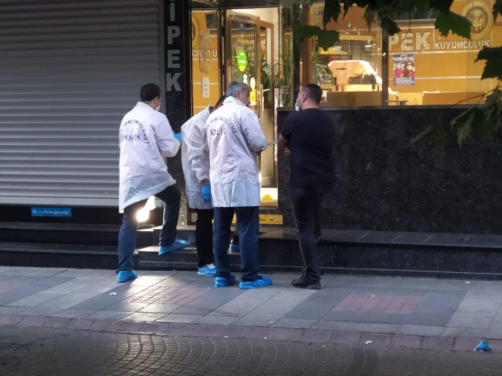 Güngören’de kuyumcu soygunu