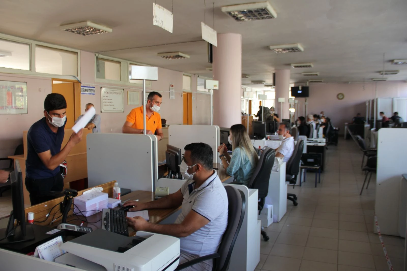 Ehliyet bilgileri kimlik kartlarına yükleniyor