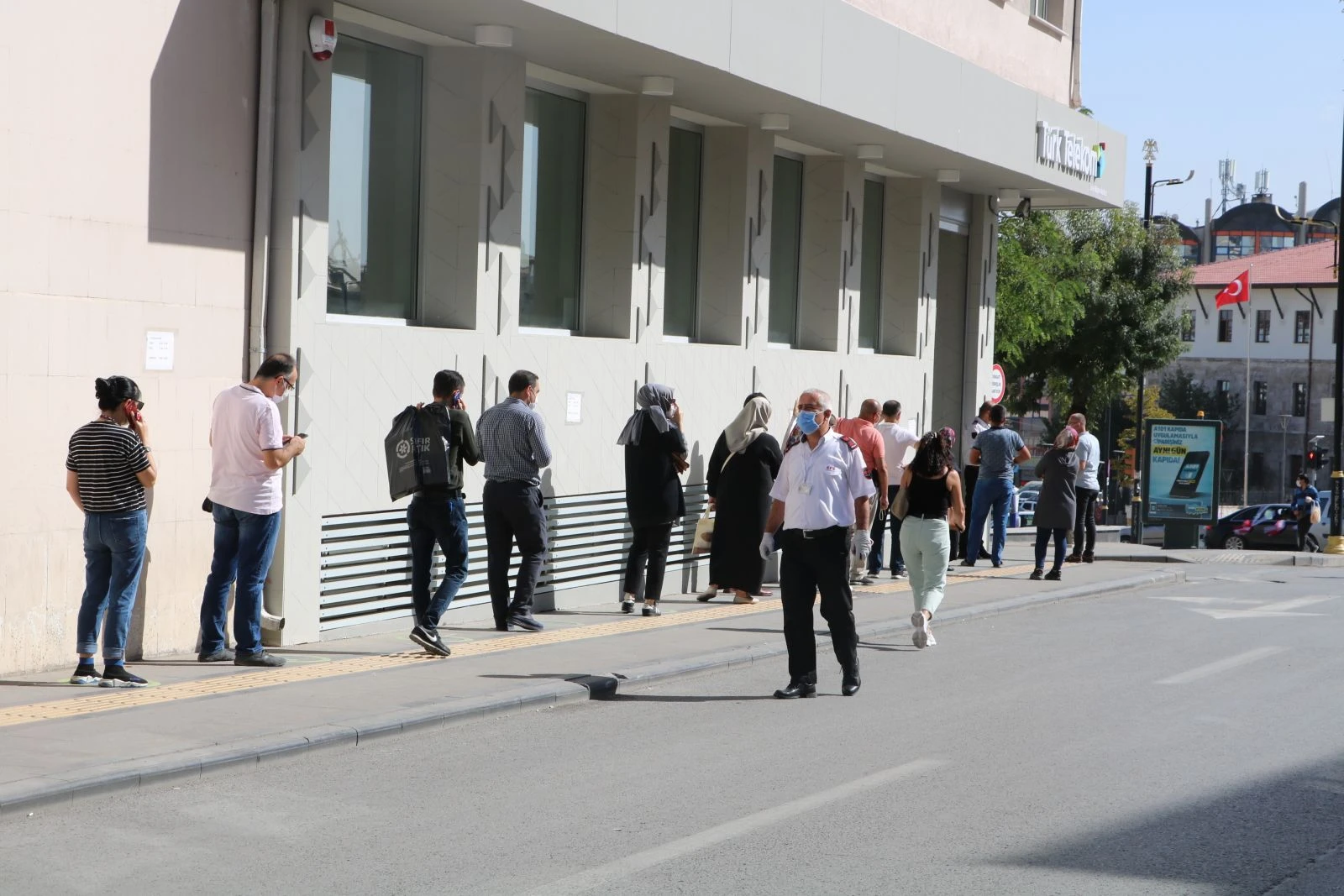 İnternet kuyruğu uzadıkça uzadı