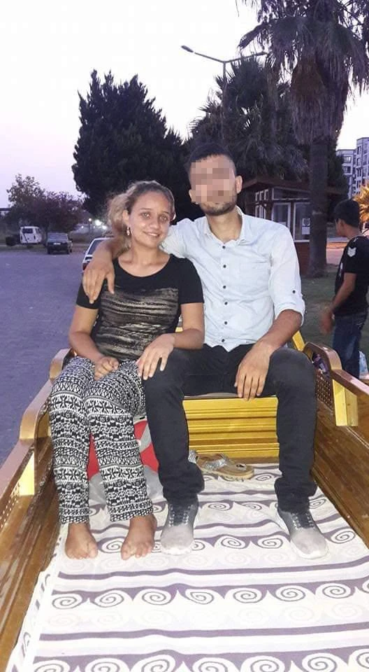 Boşanmak isteyen eşini kalbinden bıçaklayarak öldürdü