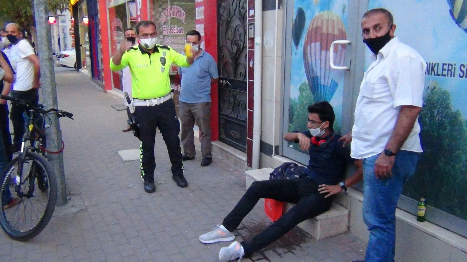 'Bir şeyim yok' dedi, dakikalar sonra yere yığıldı