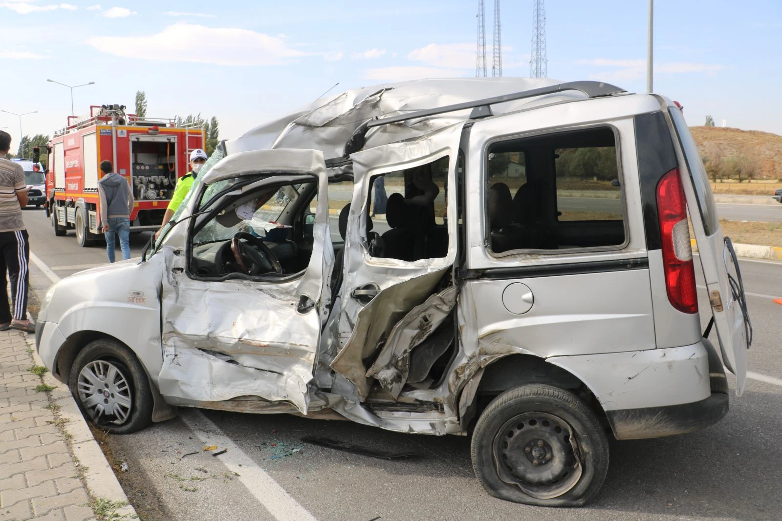 Kamyon şoförü faciayı önledi