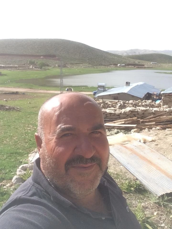 Hafif ticari araç ile motosiklet çarpıştı: 1 ölü