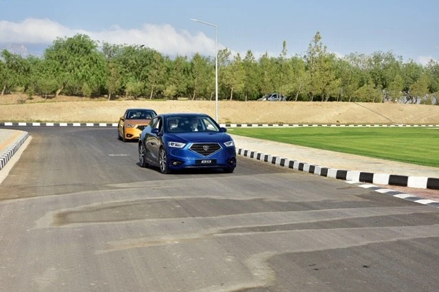 Cumhurbaşkanı Ersin Tatar KKTC’nin yerli otomobili ile test sürüşü gerçekleştirdi