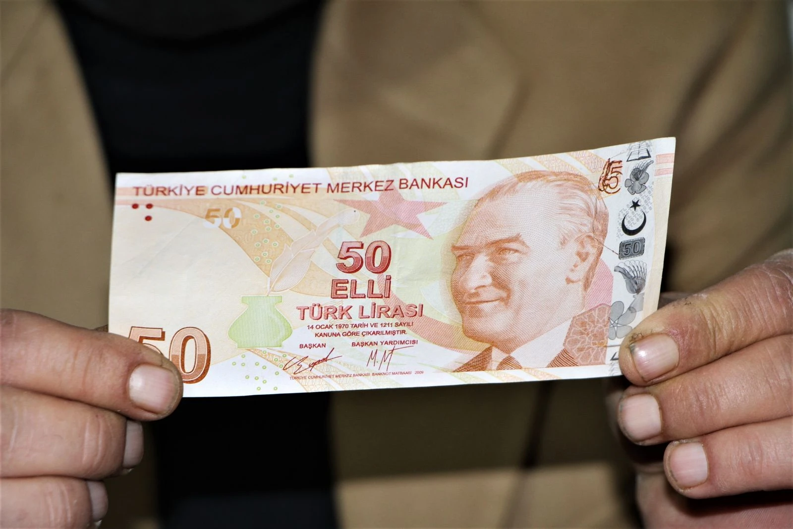 Hatalı basım 50 TL'yi 50 bin TL'ye satışa çıkardı