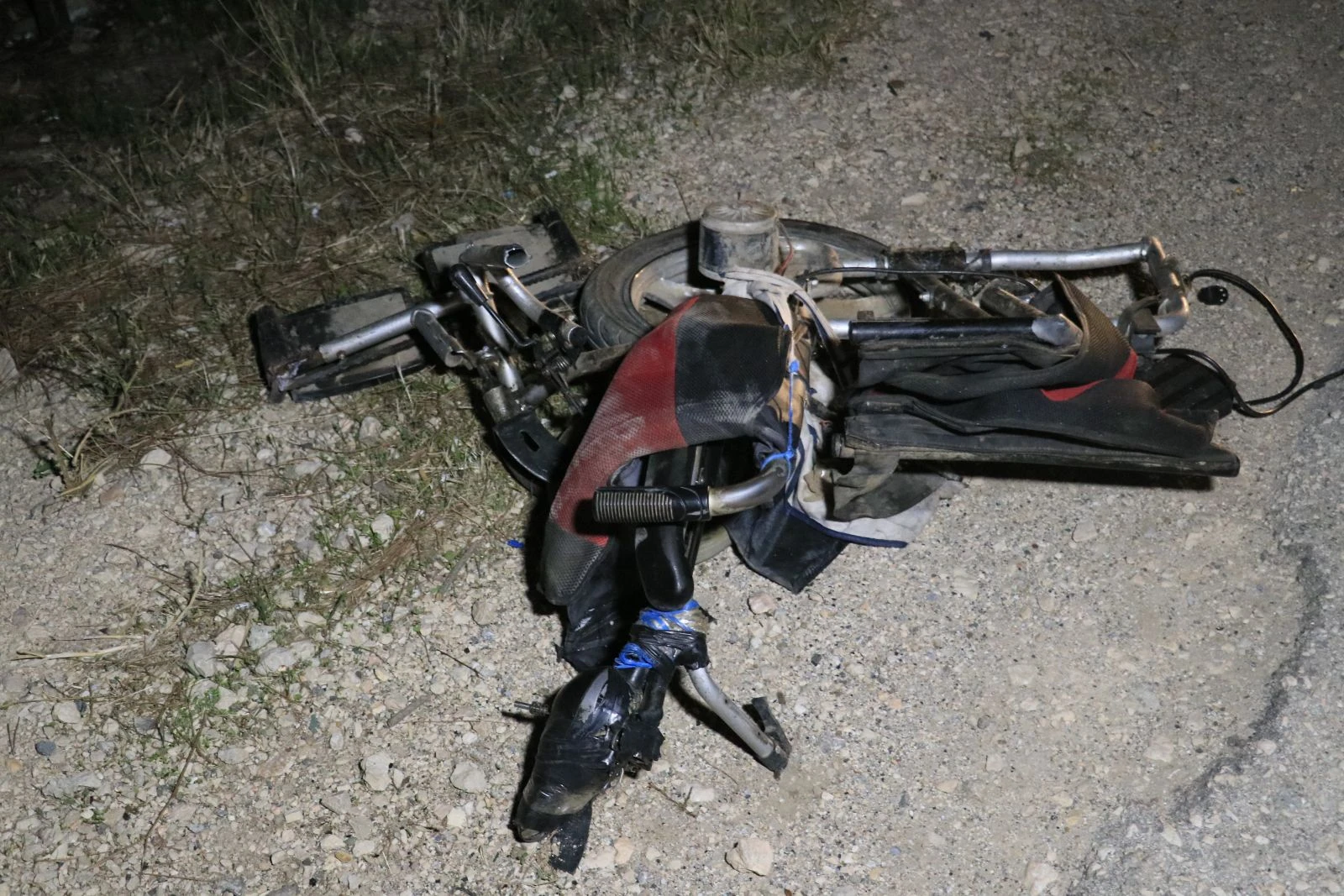 Kamyonun çarpıp kaçtığı yürüme engelli kişi öldü