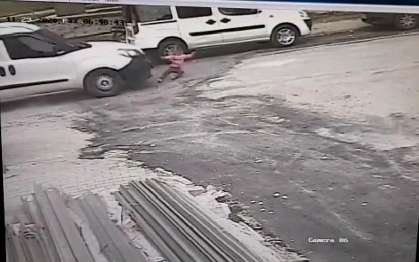 Ehliyetsiz sürücü 3 yaşındaki çocuğun ölümüne neden oldu