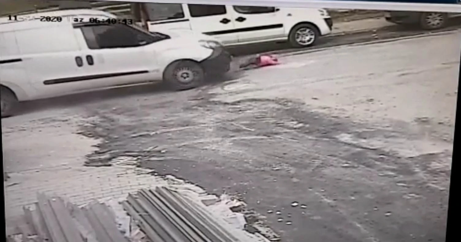 Ehliyetsiz sürücü 3 yaşındaki çocuğun ölümüne neden oldu