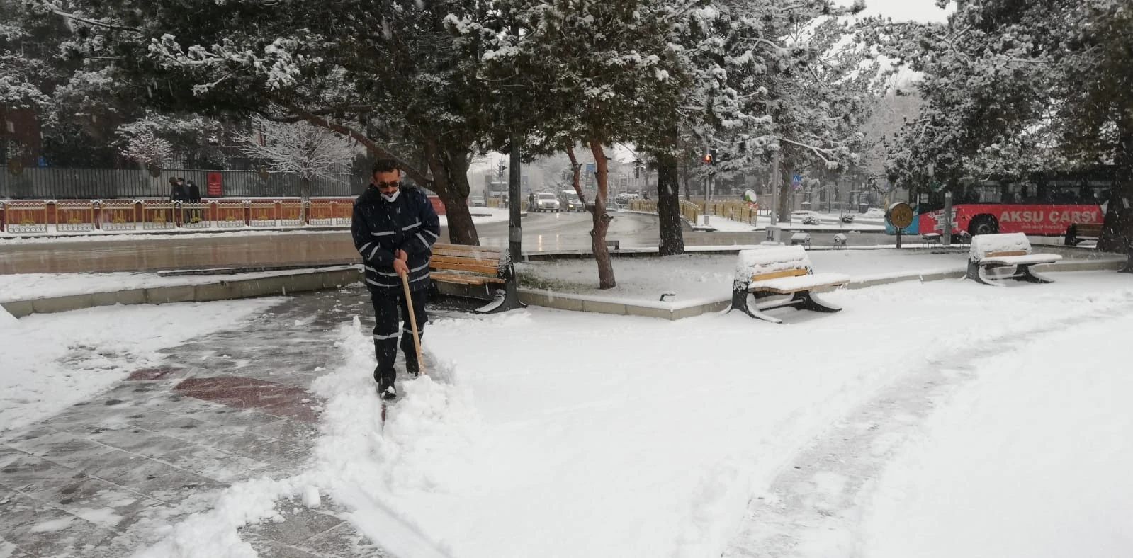 Erzurum kara teslim oldu