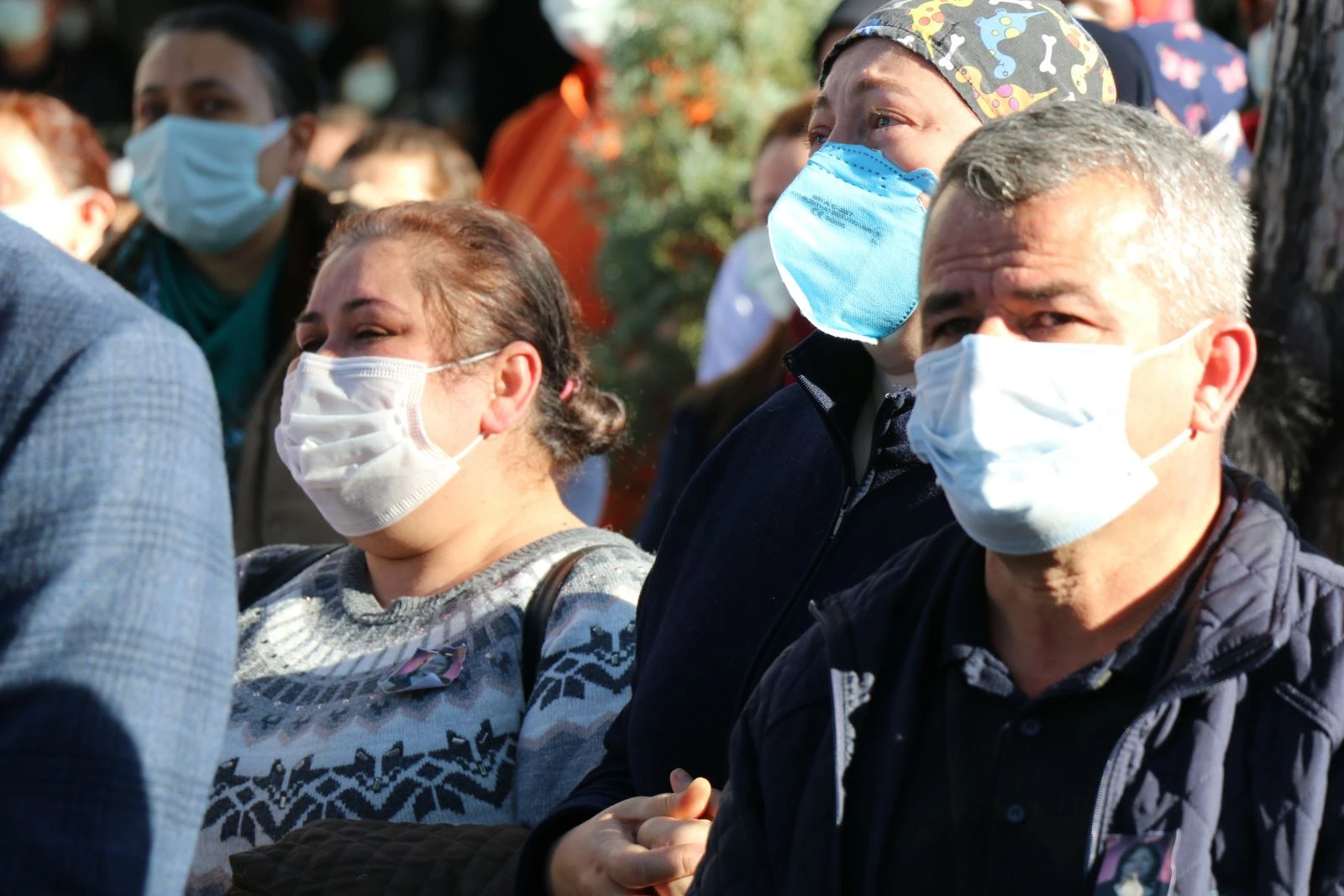 Korona virüse yenik düşen Nihal hemşire toprağa verildi