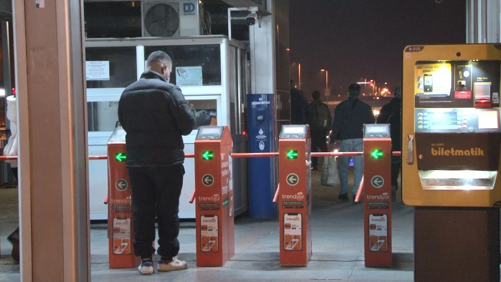 2021’in ilk iş gününde İstanbul’da hareketlilik başladı