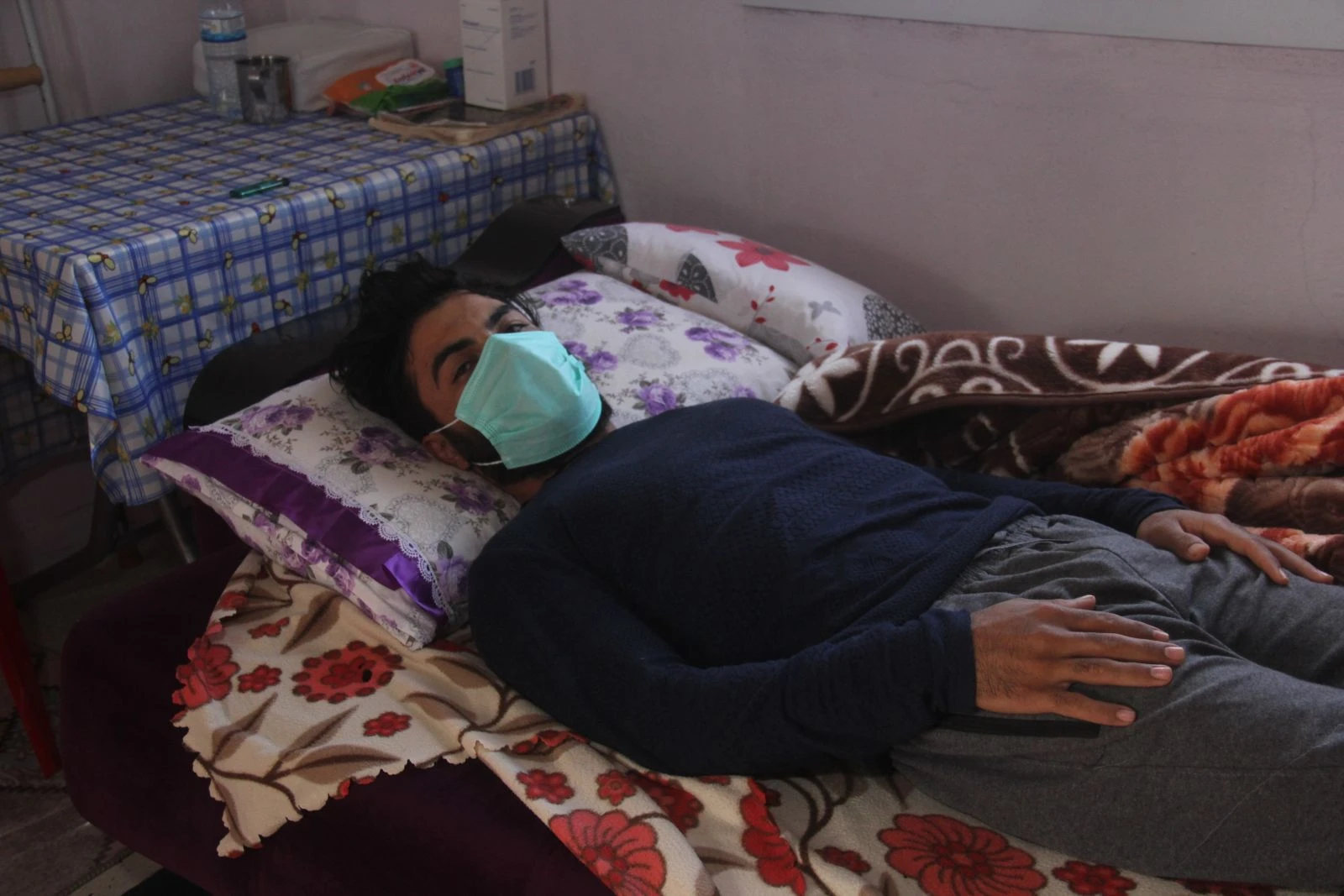 Toprak altından sağ çıktı, arkadaşının son bakışını unutamıyor