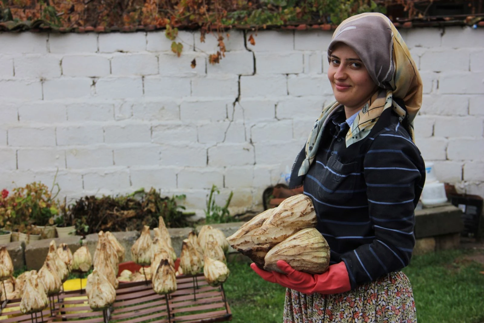 Poyralı'nın meşhur pancar pekmezinin yolculuğu