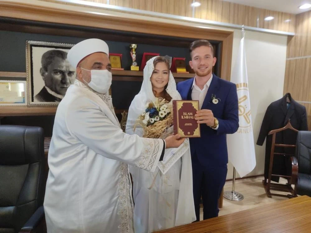 Filipinli Gargia, Nizip’te Müslüman oldu