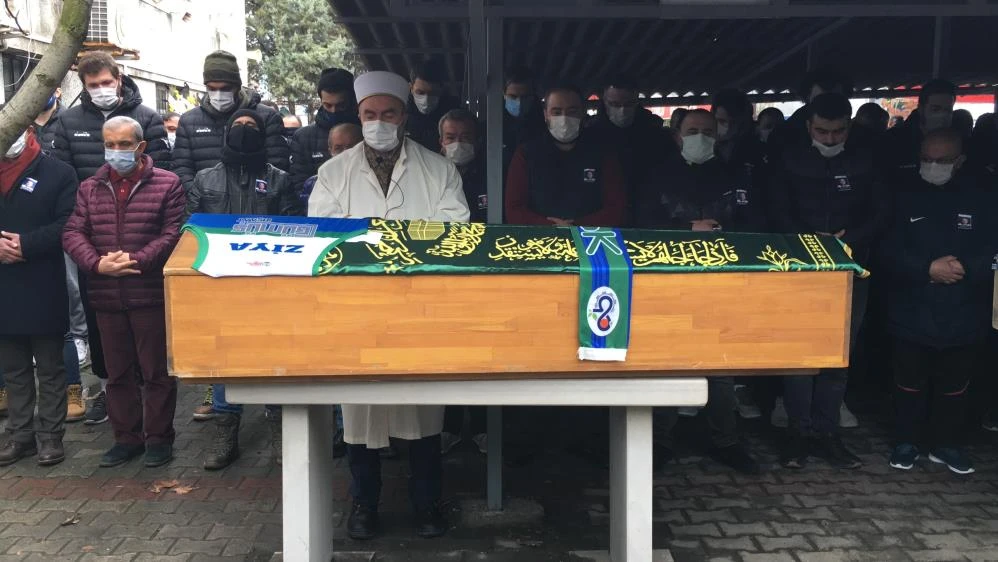Lojmandaki odasında ölü bulunan basketbolcu toprağa verildi