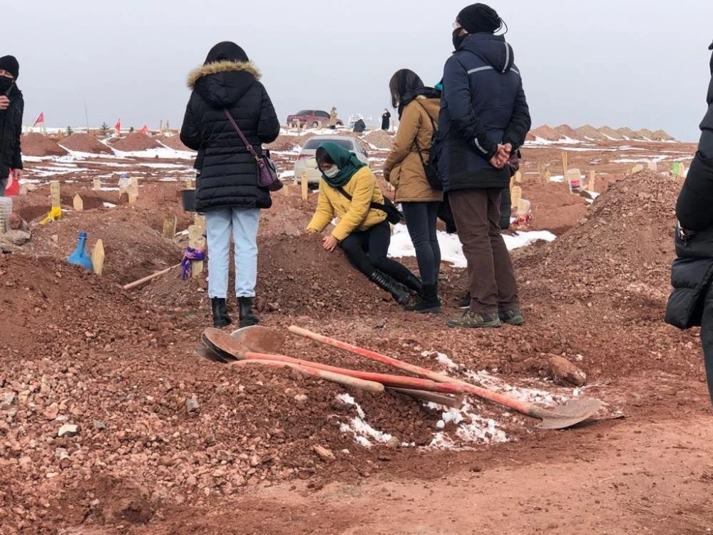 Anneye en acı sözlerle veda