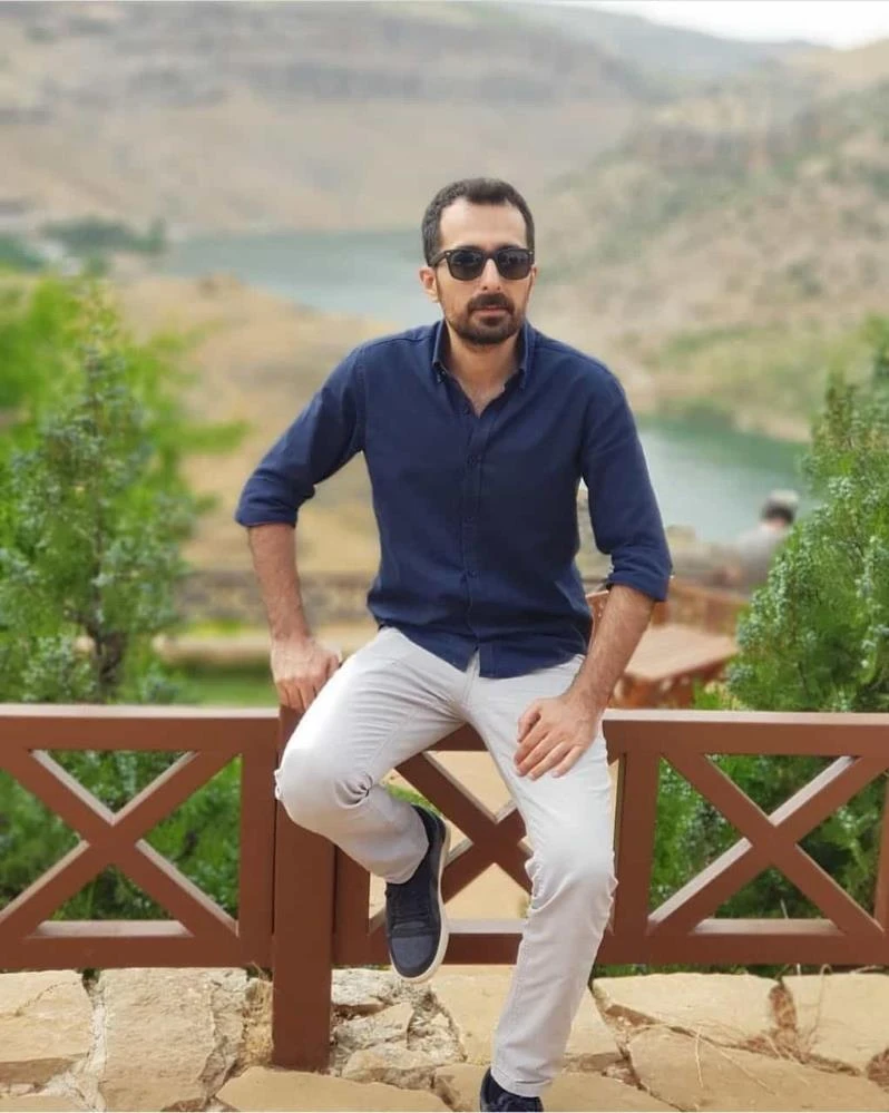 6 ay önce evlenen akademisyen kalbine yenildi