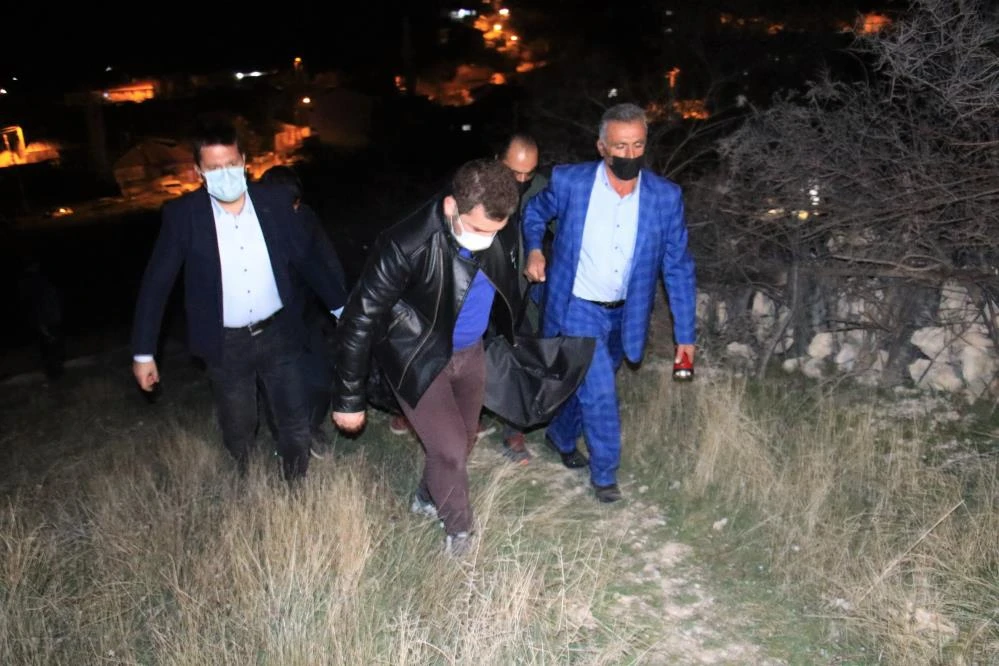 Genç kadın barakada erkek arkadaşı tarafından öldürüldü