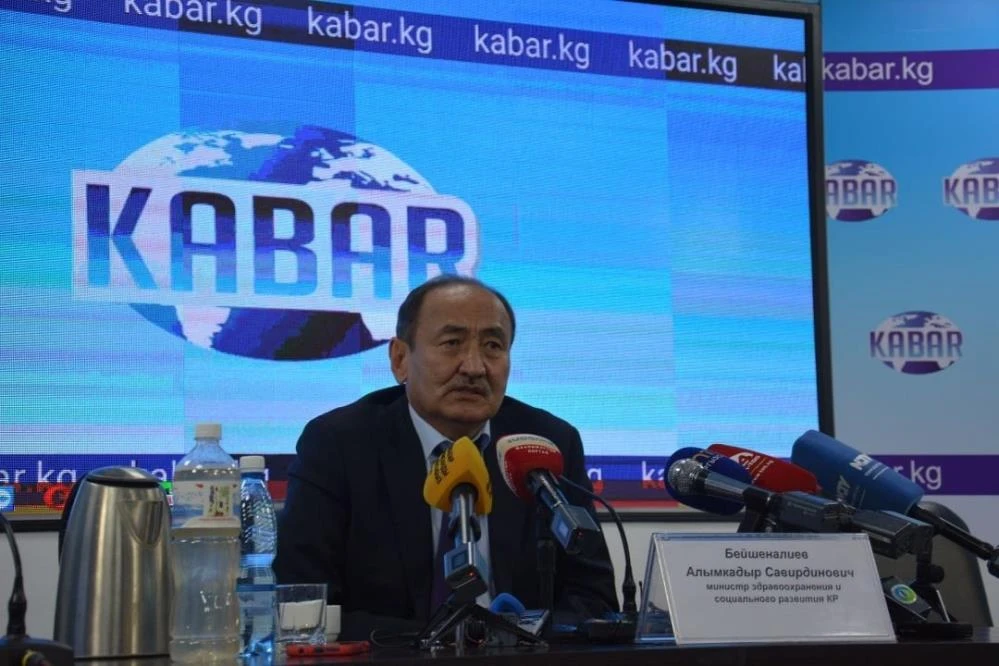 “Korona tedavisinde kullanılıyor” deyip zehirli bitkiyi içti