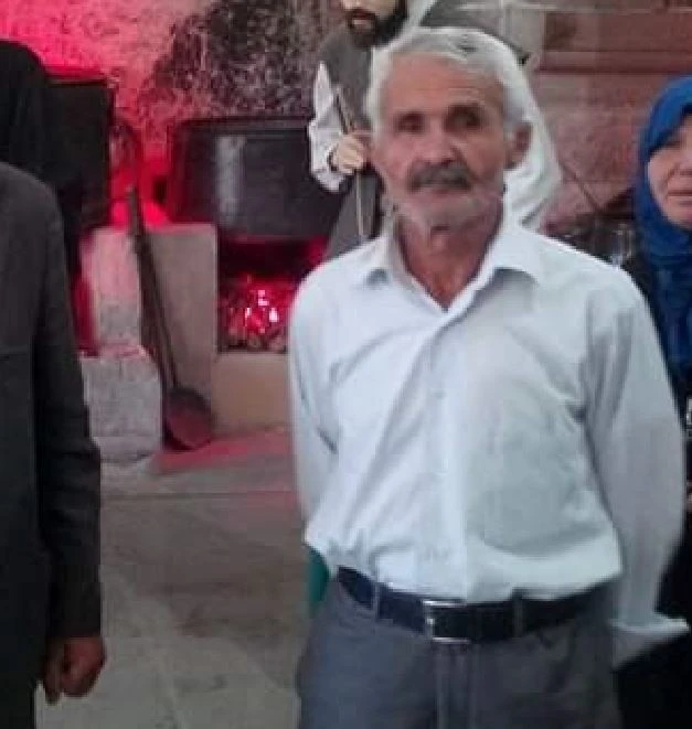 Kullandığı traktörün altında kalan çiftçi kurtarılamadı