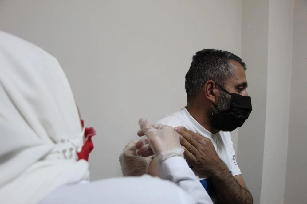 İftar sonrası aşı yoğunluğu