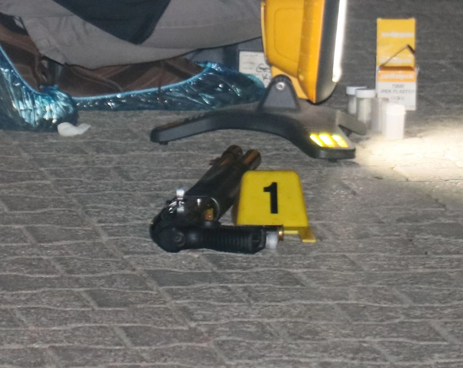 Pompalı tüfeğine doldur boşalt yaparken kendini öldürdü