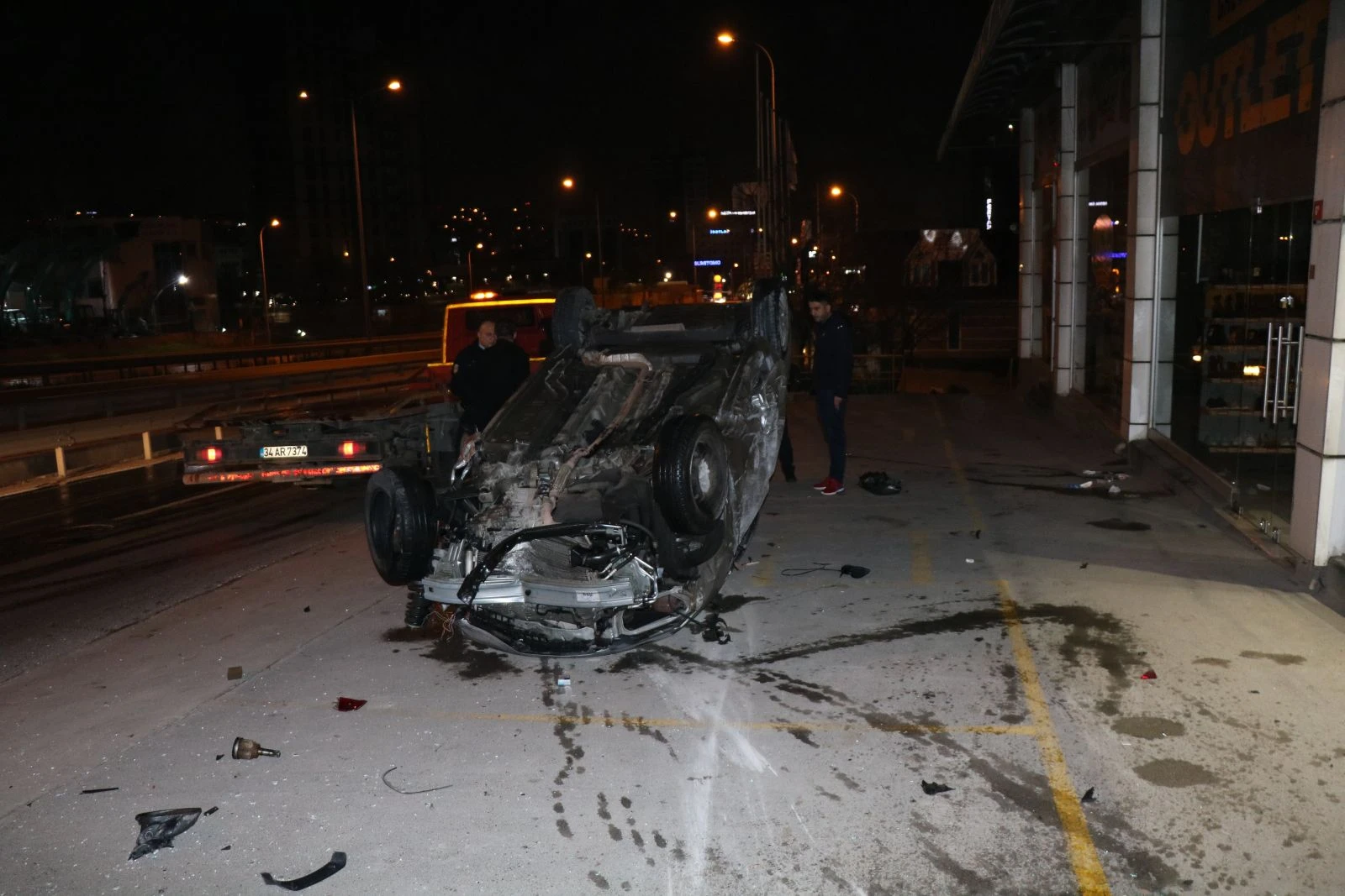 Kartal'da trafik kazası: 1'i ağır, 4 yaralı