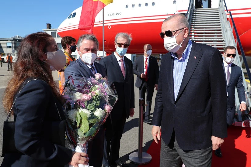 Erdoğan'dan NATO zirvesi öncesi temaslar