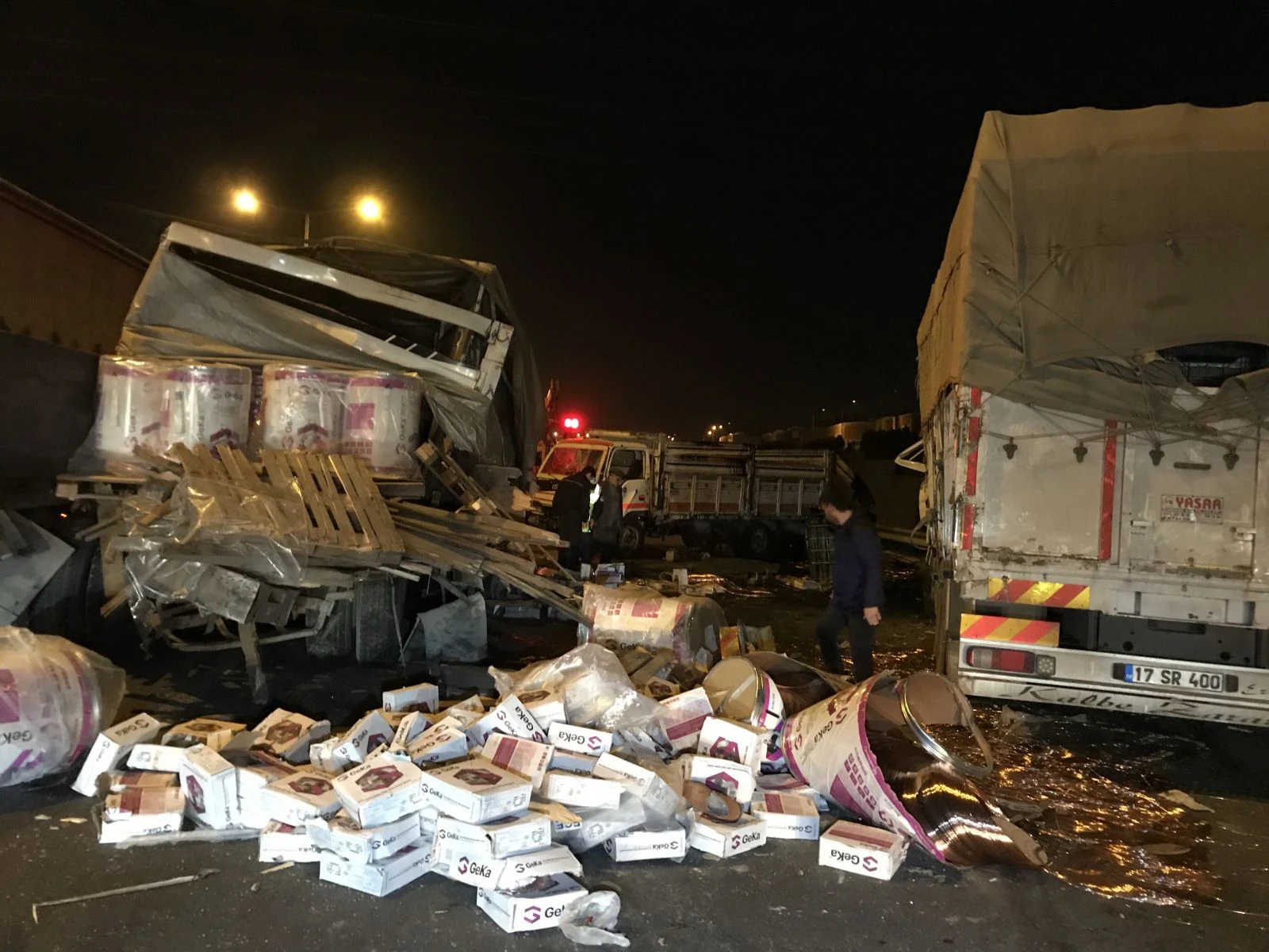 İzmir'de otoyolda zincirleme kaza