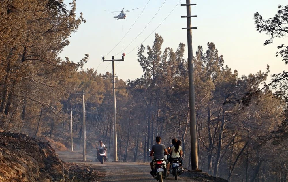 Turizm merkezinde çıkan yangında büyük facia önlendi