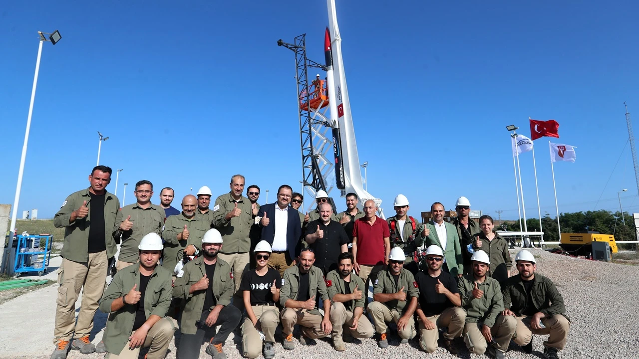 Son dakika: Bakan Varank duyurdu: İnsansız uzay aracı tasarımına başladık