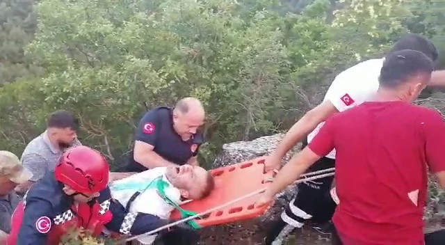 3 yaşındaki çocuk kontak anahtarını çıkarınca otomobil uçuruma yuvarlandı