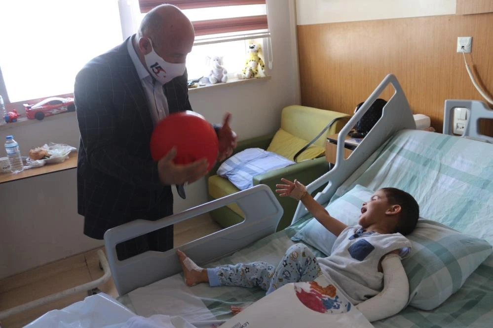 Ağrı'da üvey baba vahşeti: 4 yaşındaki çocuk komalık oldu