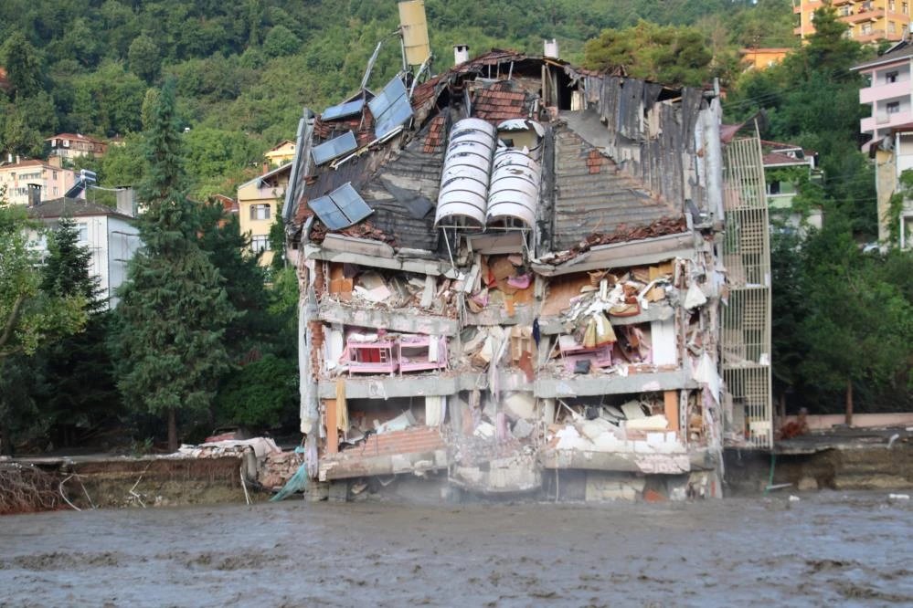 Dün geceyi unutamıyorlar: Sel mağdurları dehşet anlarını anlattı