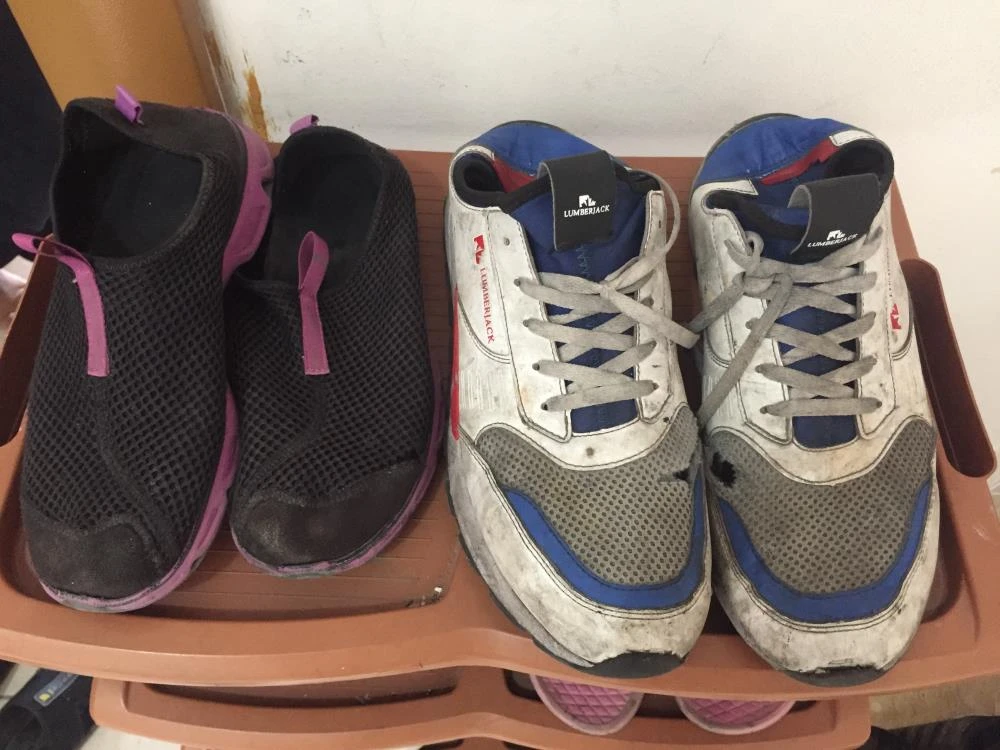 Aldatıldı, 4 çocukla ortada kaldı: Çocuklarım yırtık ayakkabıyla geziyor