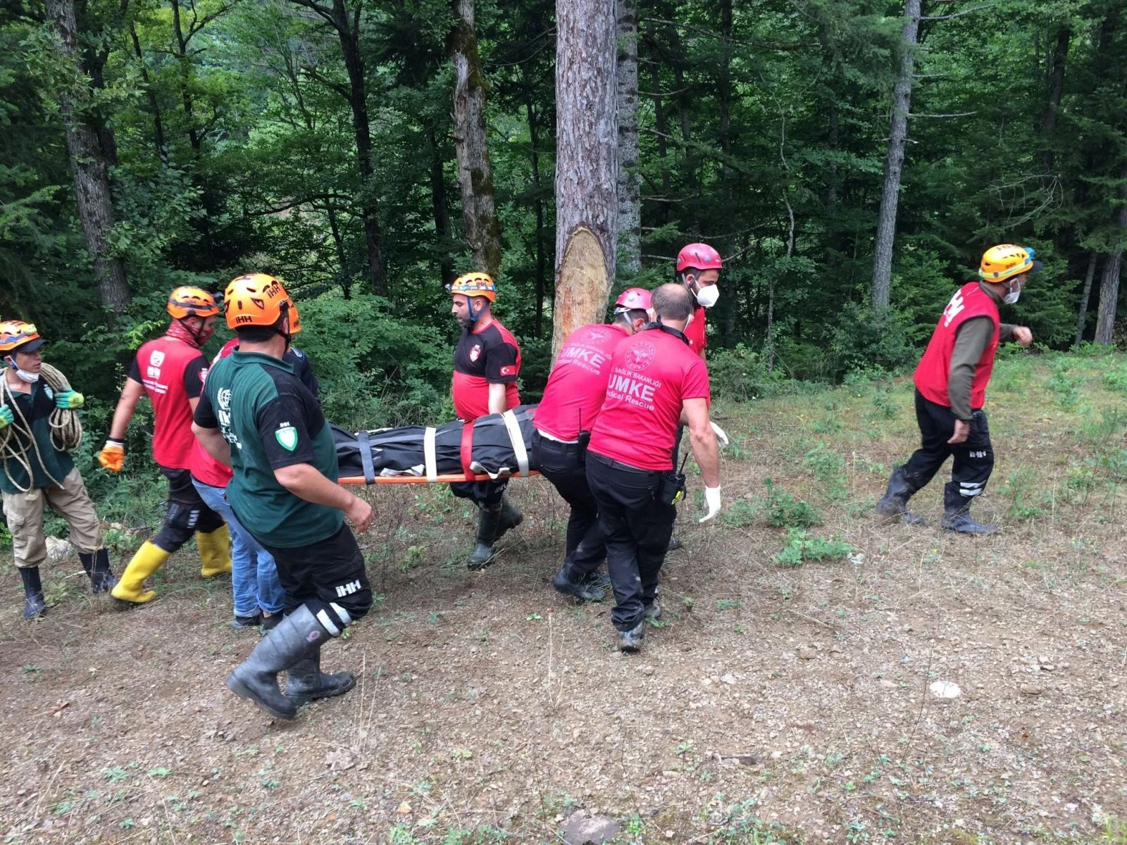 Kastamonu’da sel bir aileyi parçaladı! Geriye küçük kız kaldı