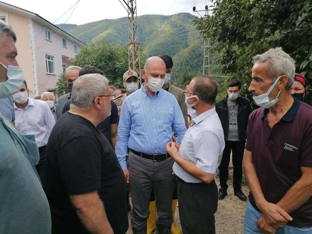 Sel sularına kapılan anaokulu öğretmeni toprağa verildi