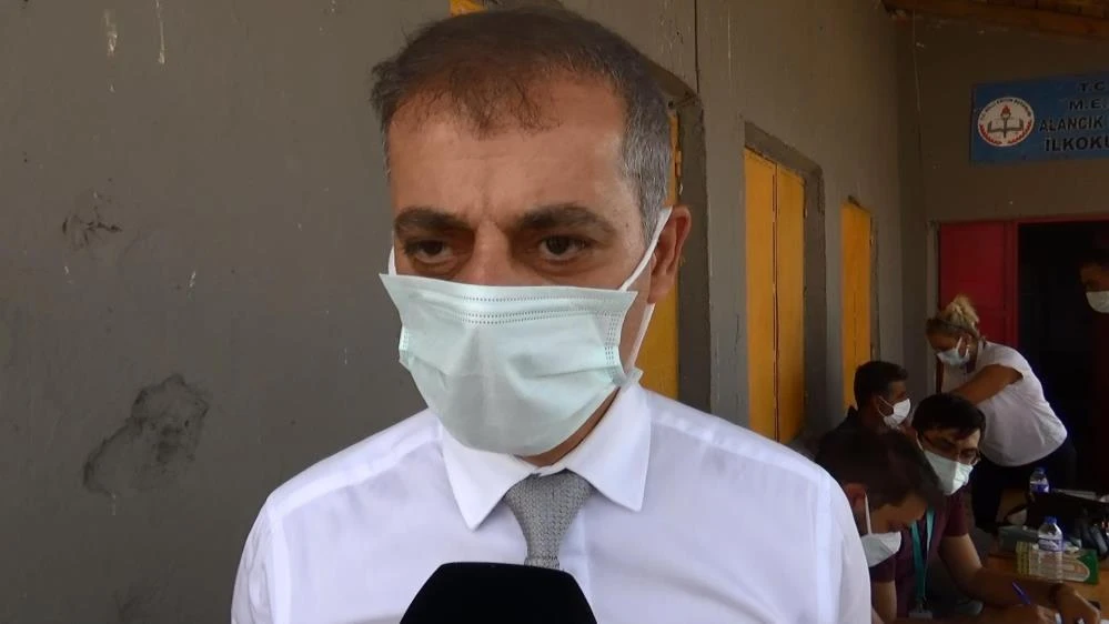 Kırsal mahallelerde aşı stantları kuruldu, vatandaşlar sıraya girdi