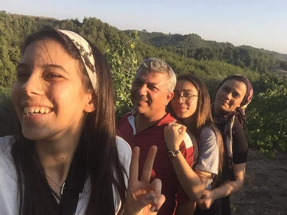 Kazada kahreden detay: Balkonda babasını beklerken ölüm anına şahit oldu