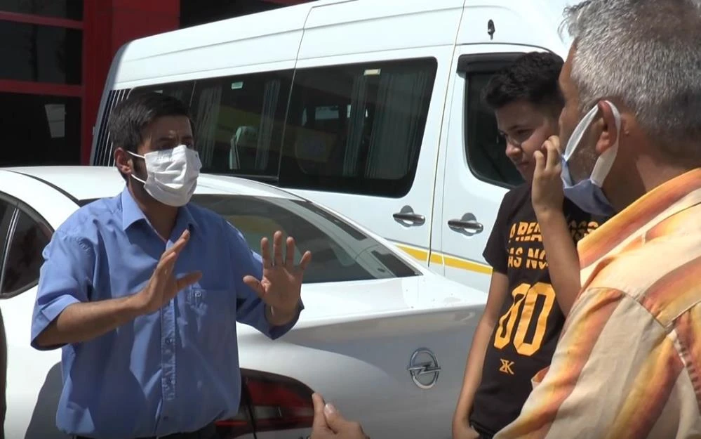 Özel okul dolandırıcıları velilerin parasını öğrencilerin geleceğini çaldı