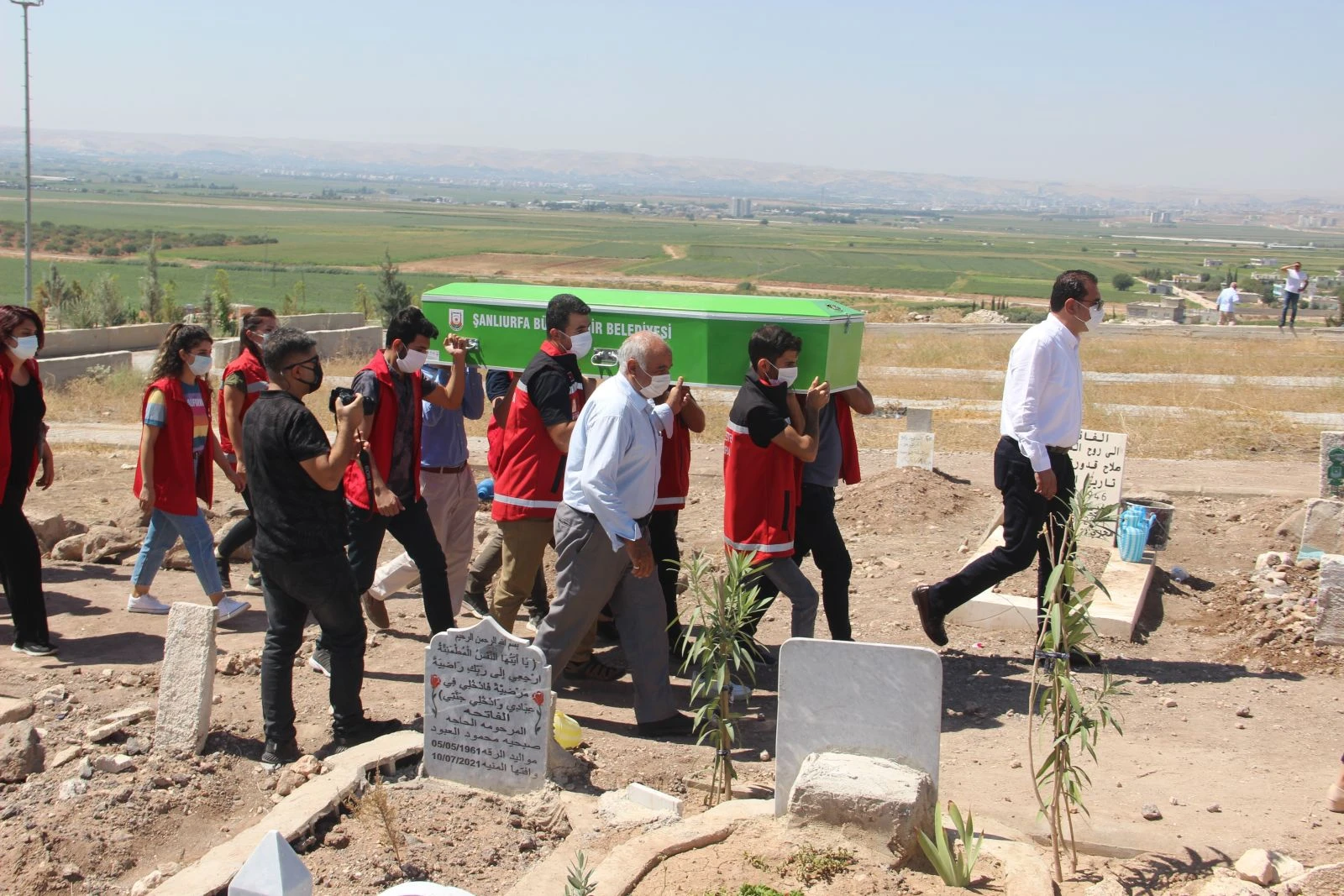 Üzerine tiner dökülüp yakılan Amara Dwla'nın yürek yakan cenazesi! Akrabaları katılmadı, Bakanlık kaldırdı