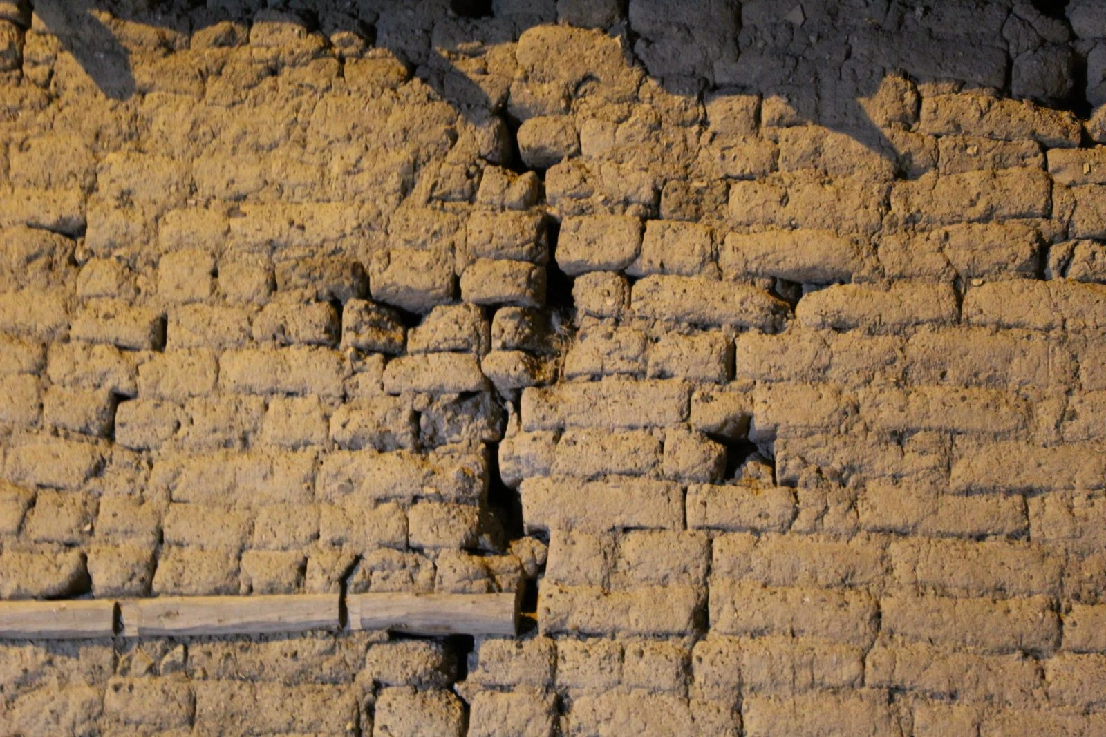 Denizli’de 3.8 büyüklüğünde deprem! 10 kişi çadıra yerleştirildi