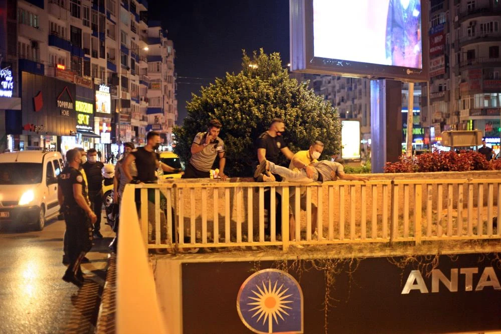 İntihara teşebbüs eden adamın nezaketi polisi bile şaşırttı